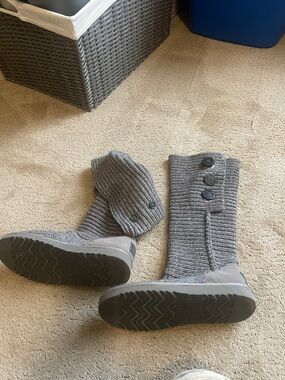Ugg gray sweater boots size 8
